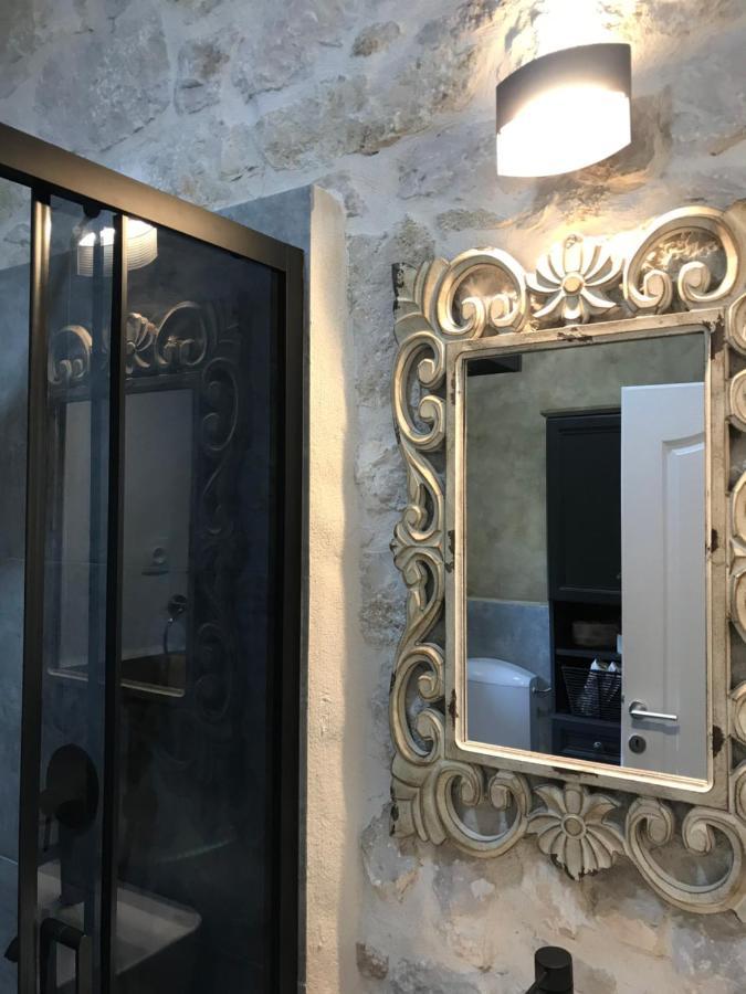 Stone House Chiara Seaview Apartment Funtana Bagian luar foto