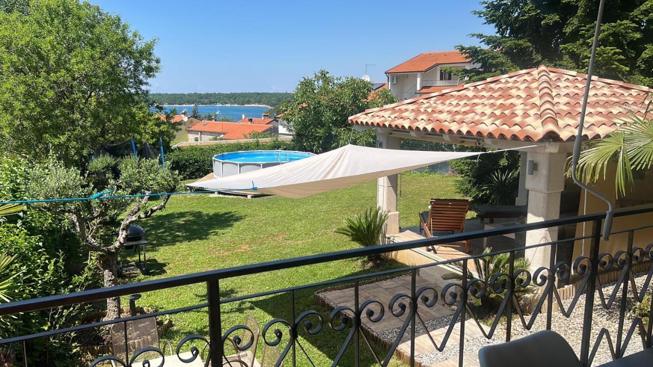 Stone House Chiara Seaview Apartment Funtana Bagian luar foto