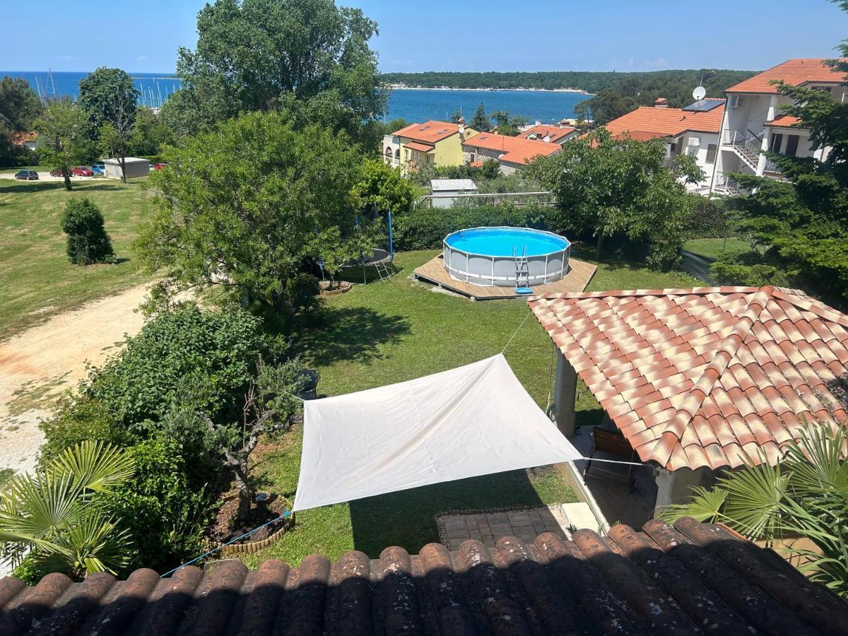 Stone House Chiara Seaview Apartment Funtana Bagian luar foto