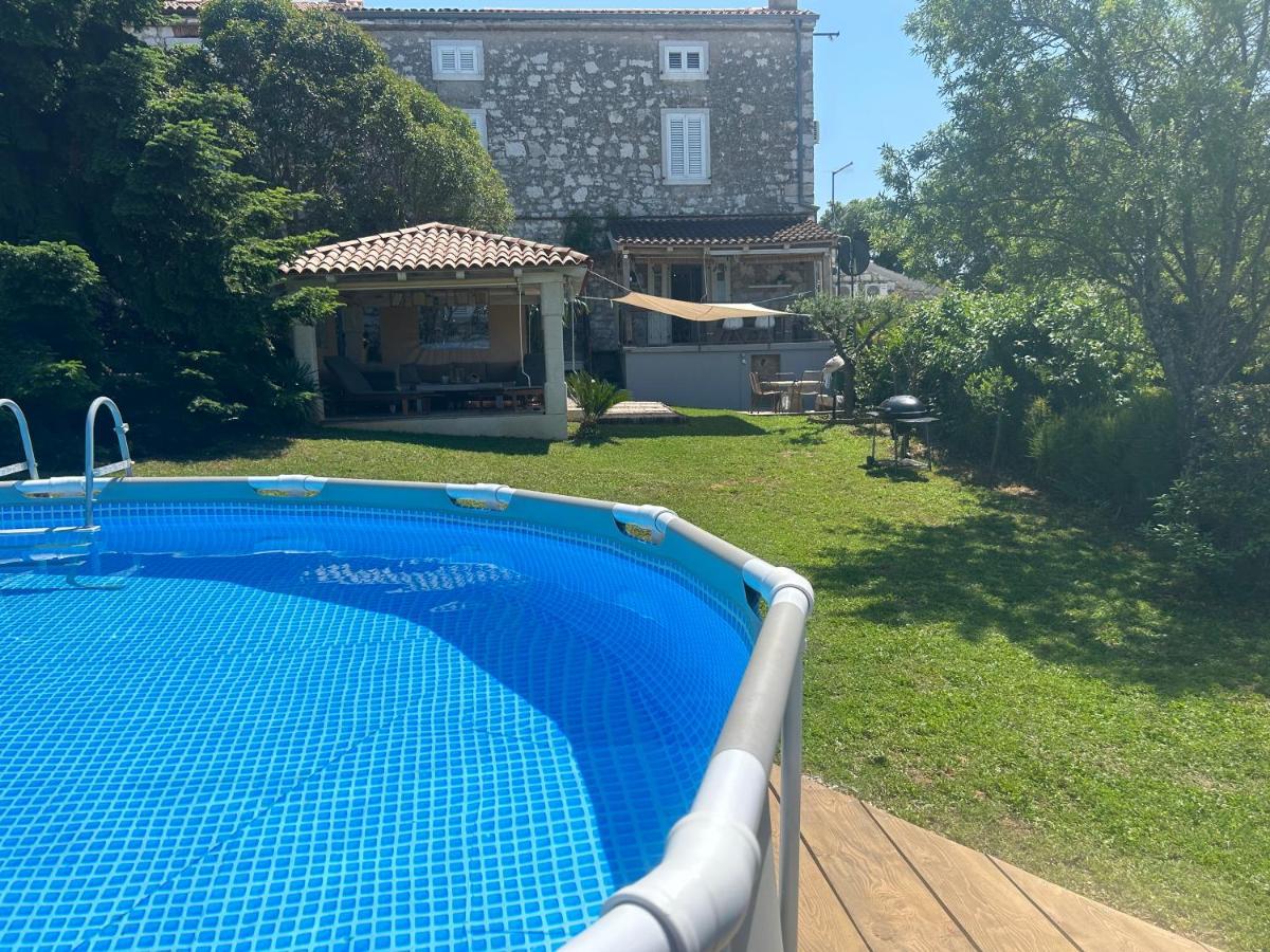 Stone House Chiara Seaview Apartment Funtana Bagian luar foto