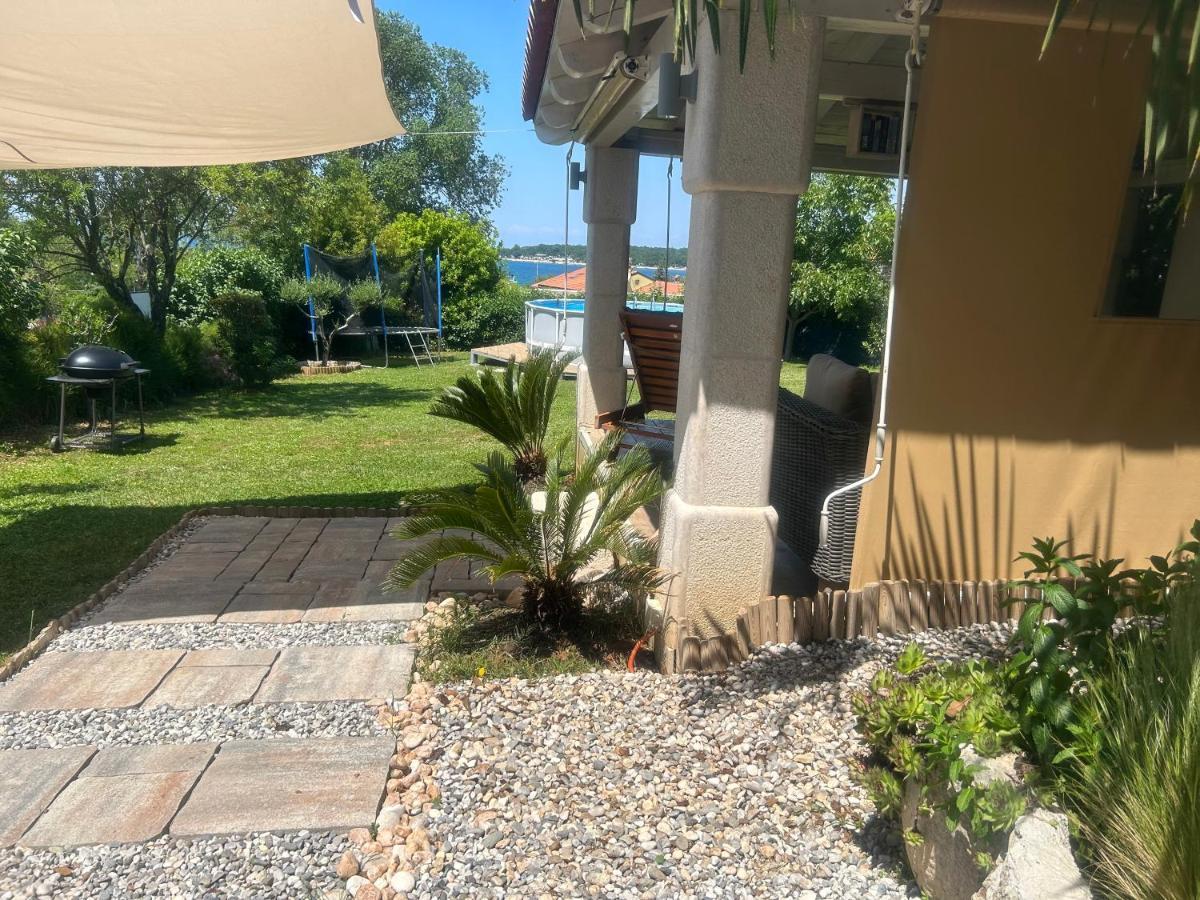 Stone House Chiara Seaview Apartment Funtana Bagian luar foto