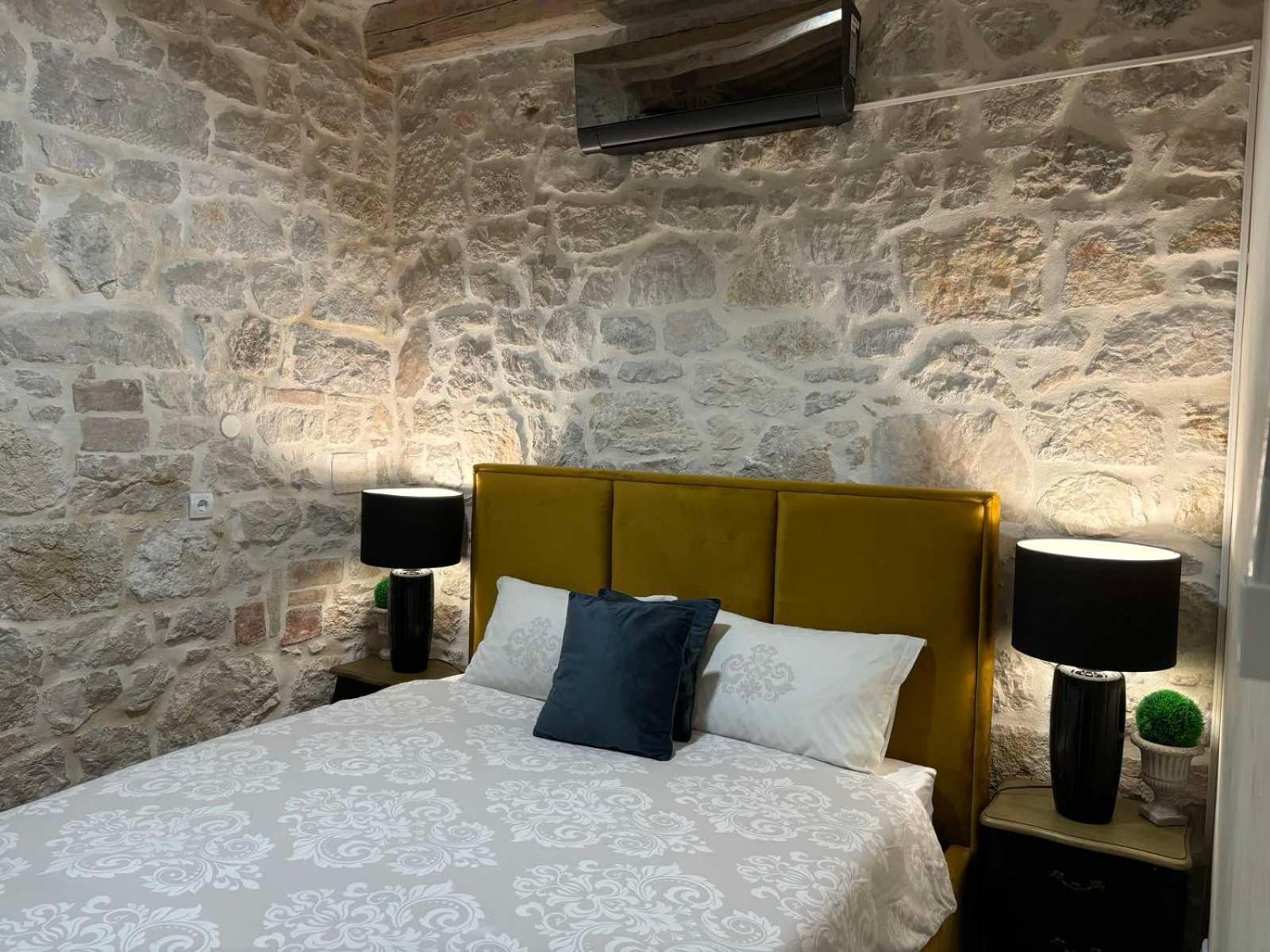 Stone House Chiara Seaview Apartment Funtana Bagian luar foto