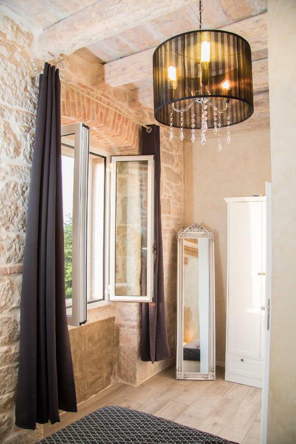 Stone House Chiara Seaview Apartment Funtana Bagian luar foto