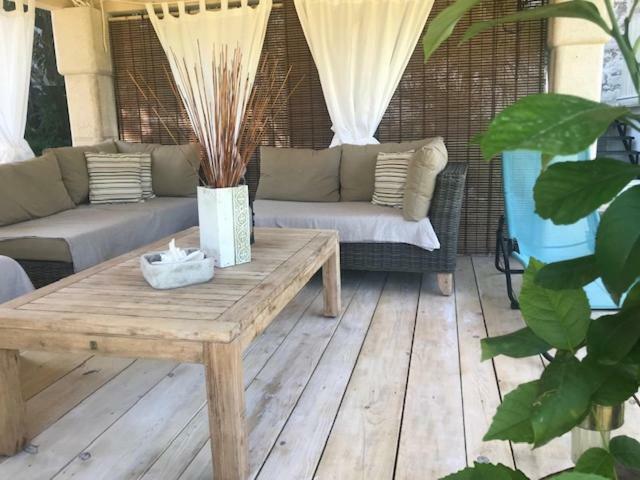 Stone House Chiara Seaview Apartment Funtana Bagian luar foto